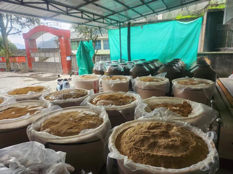 白酒清香型白酒自己工厂纯粮食酿造