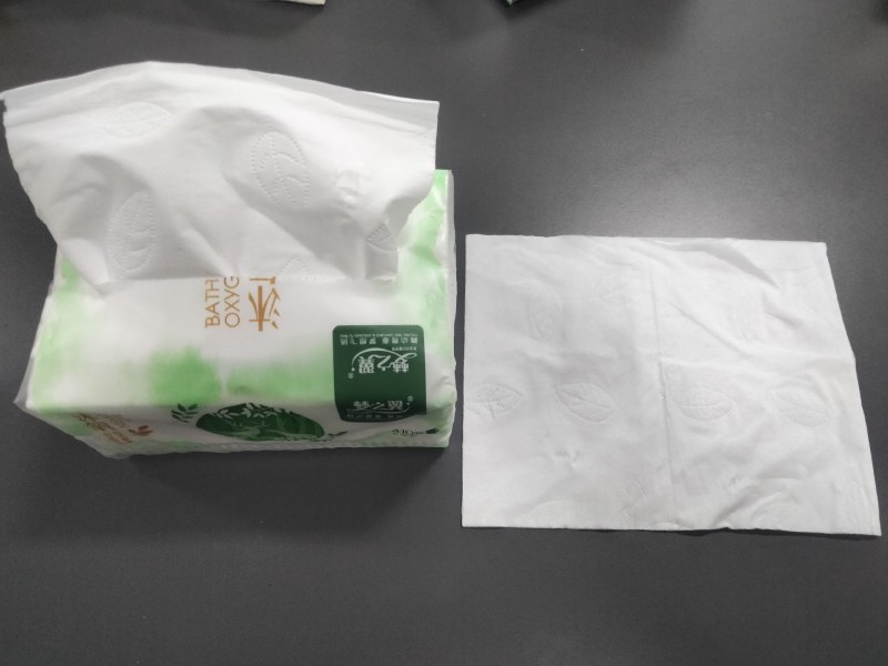 抽纸纸巾，410张，六连包。柔韧不掉屑，干湿两用