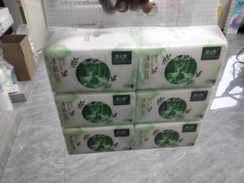 抽纸纸巾，410张，六连包。柔韧不掉屑，干湿两用