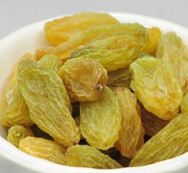 批发树上无核葡萄干新疆特产绿葡萄大颗粒葡萄干