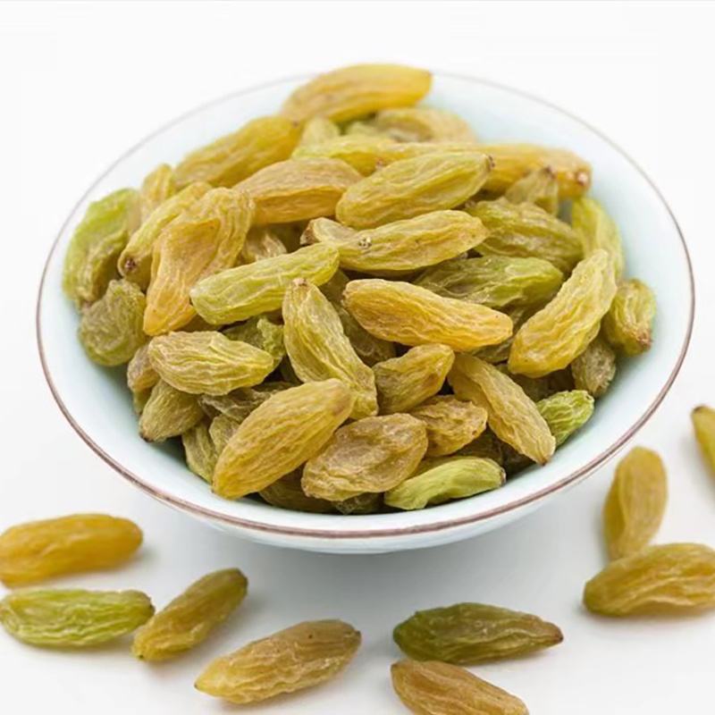 批发树上无核葡萄干新疆特产绿葡萄大颗粒葡萄干