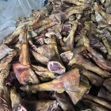 云南风干火腿脚腊猪脚厂家直发保质保量可长期合作
