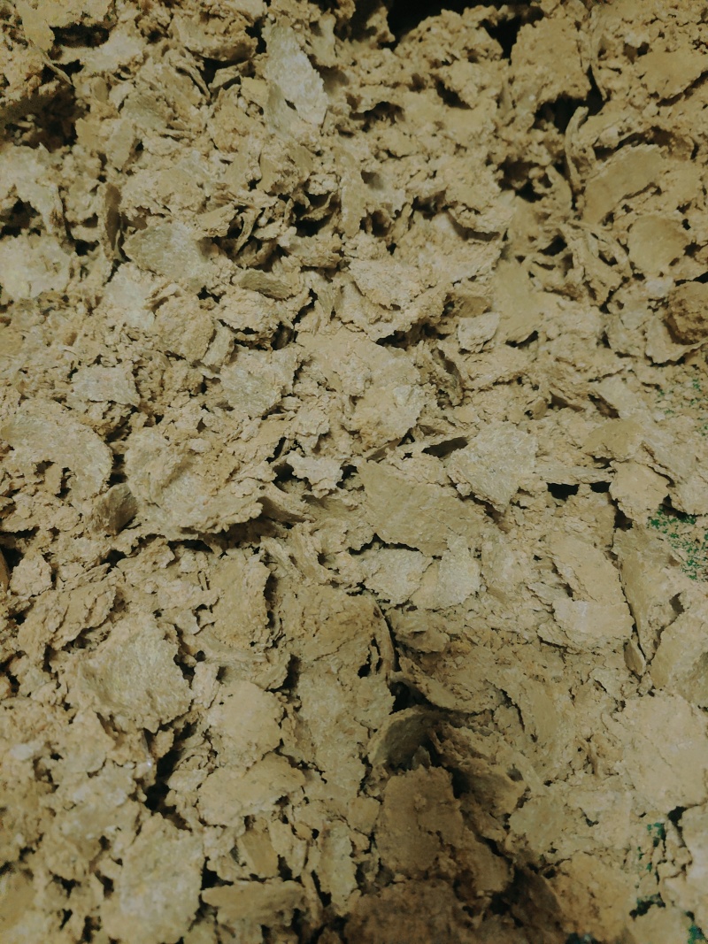 豆饼碎豆饼厂家直销量大价优支持视频看货欢迎来电