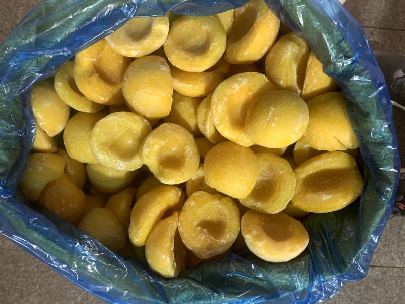 美十三草莓加工果现已大量上货欢迎新老客户前来收购