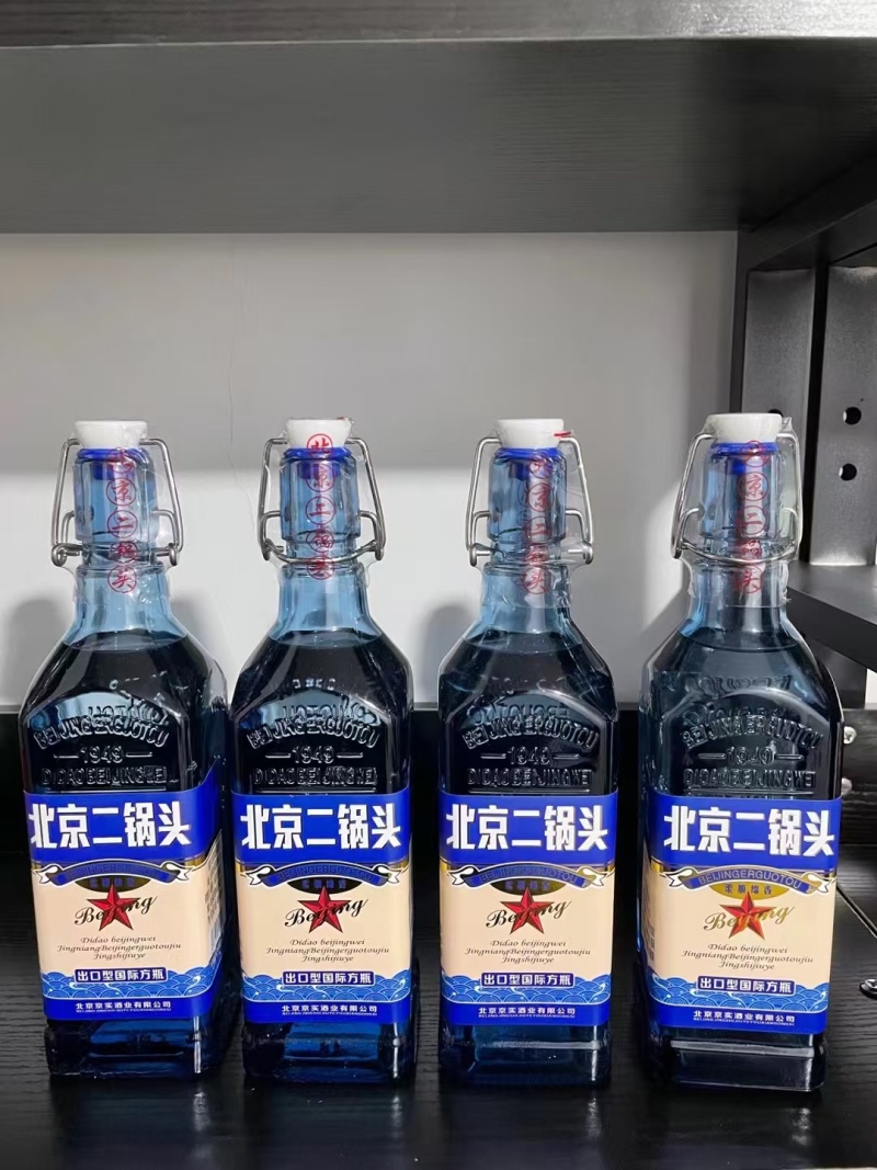 牛栏山二锅头高粱酒浓香型清香型五粮高粱。光瓶酒散装酒