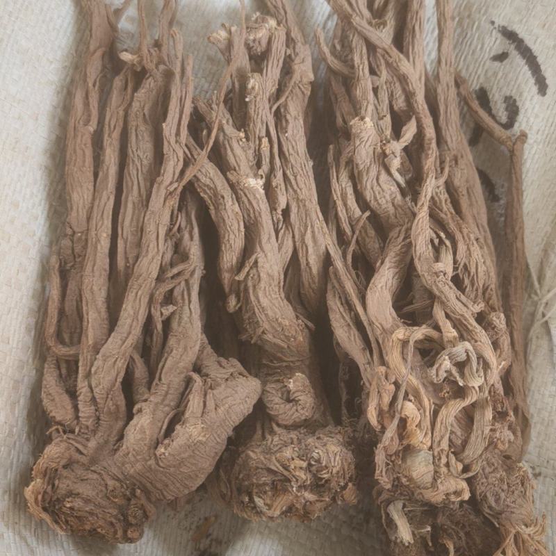没水洗的独活个子，质量很好，价格实惠。