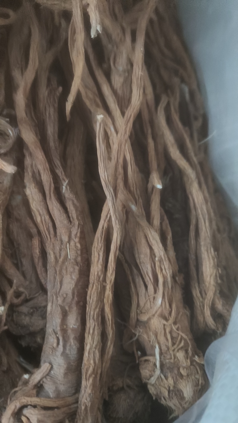 没水洗的独活个子，质量很好，价格实惠。
