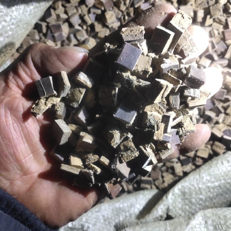 优选杜仲皮一手货源价格美丽量大价优常年供应品质好