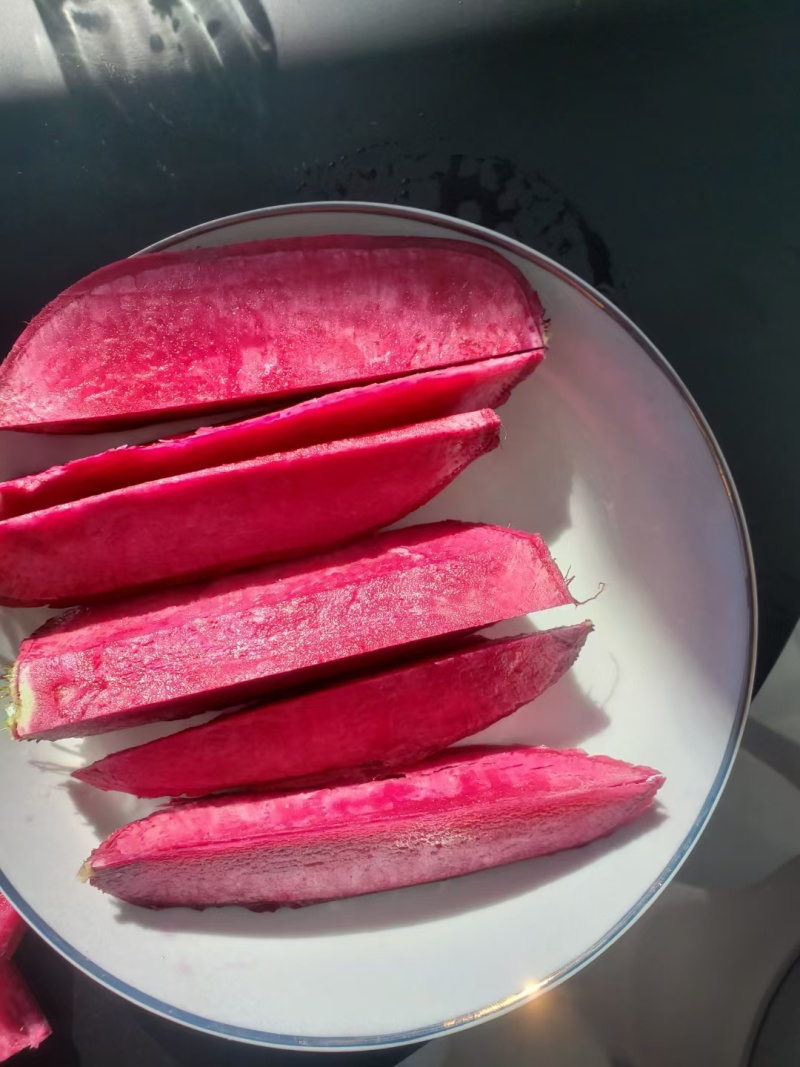 紫上凤梨萝卜种子杂交高品质红皮红肉甜脆多汁不辣水果萝卜种
