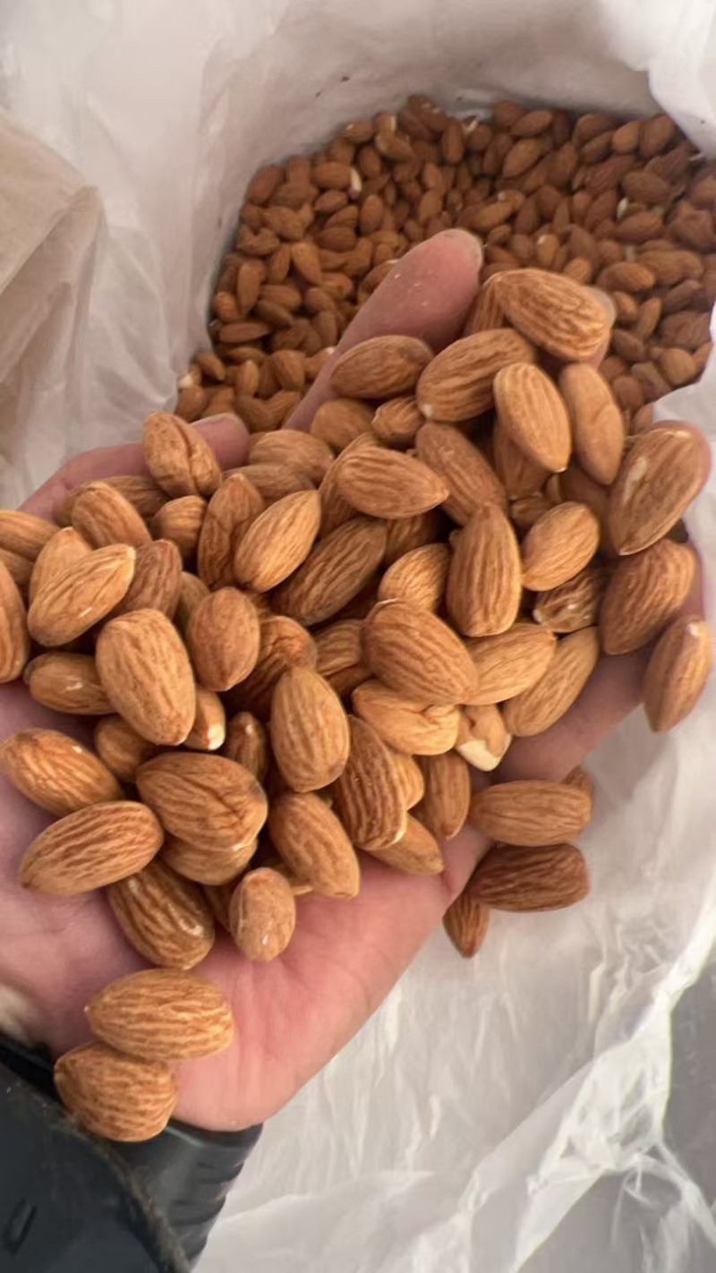 巴旦木仁原味盐焗味口感醇香大量有货