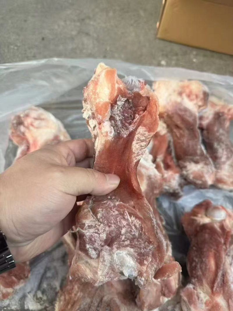 猪后筒骨