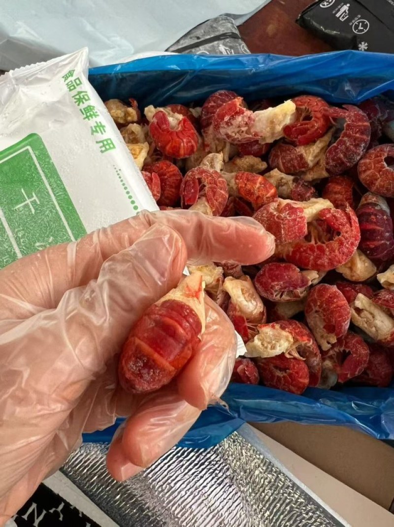 无冰衣龙虾尾，液氮冷冻虾尾，无冰原料虾尾，海鲜货源充足