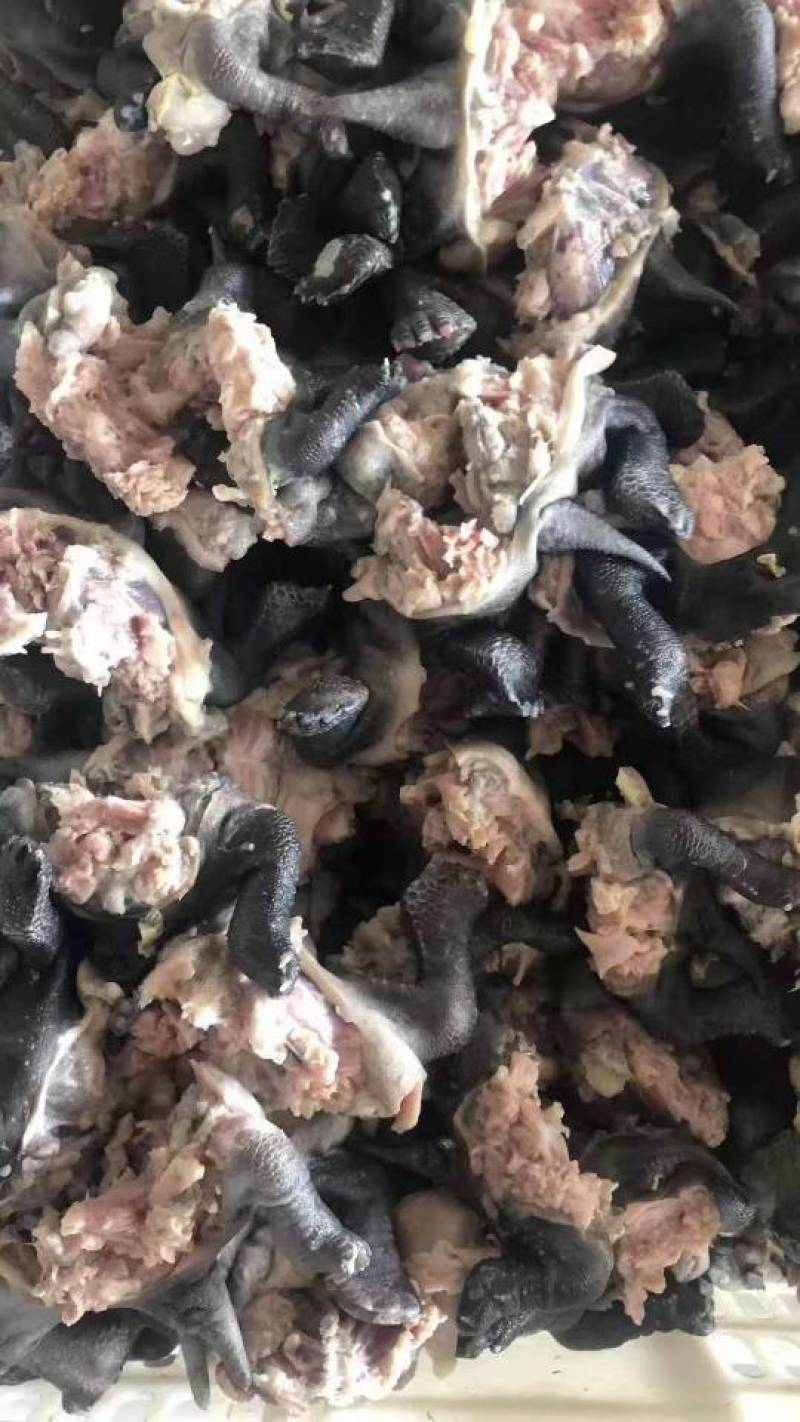 酱板龟肉，肉质饱满，卤味浓香，口感劲道，下酒神器，开袋即食