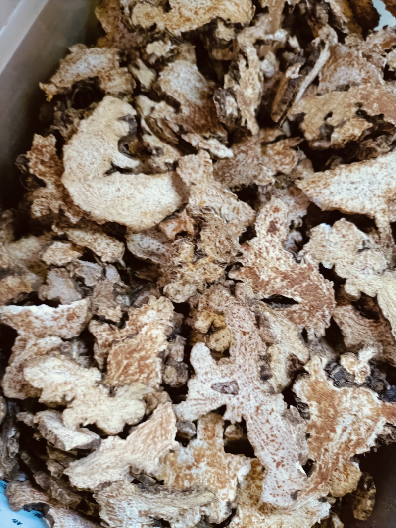 苍术，正品内蒙朱砂点苍术质量保证价格优惠欢迎咨询购买