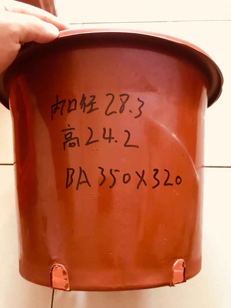直桶盆：添加抗老化原料柔韧性强特价处理