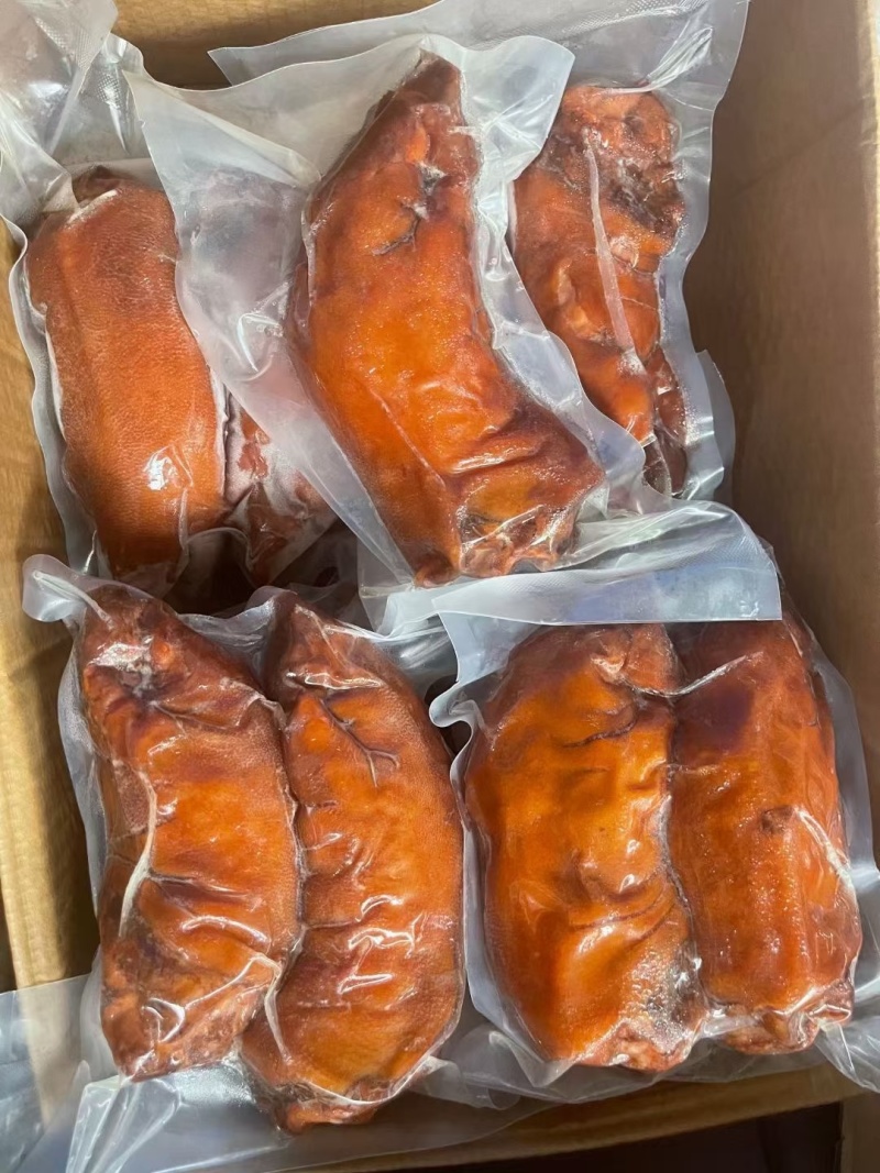 熟食工厂直销猪蹄:四分八分劈半全蹄五香卤味可定制