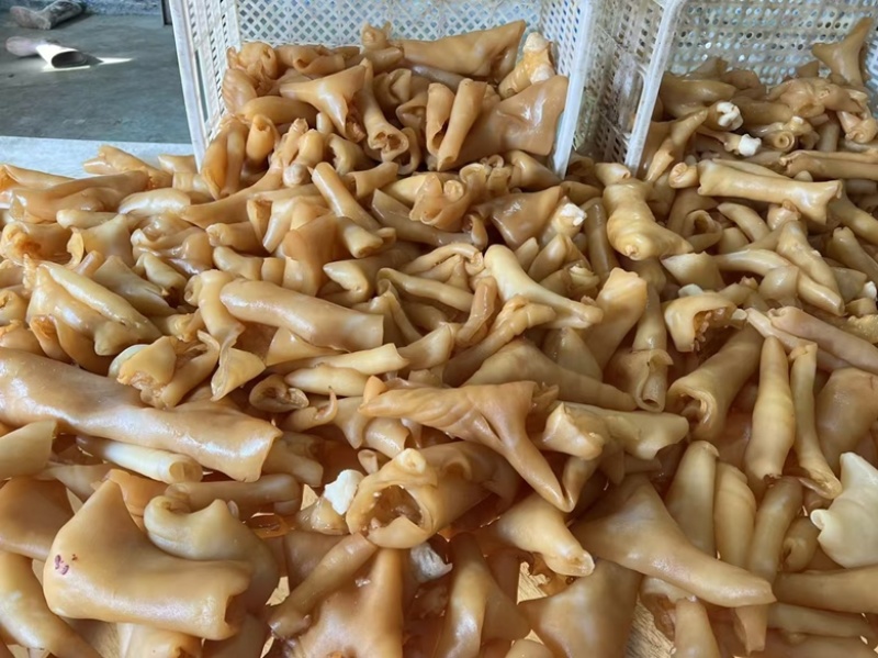 酱香牛蹄皮！原味牛蹄皮！有需要的来吧联系。