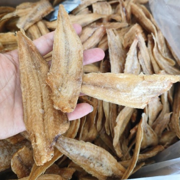 龙利鱼酥龙利鱼常年供应现货现发日常追剧小零食