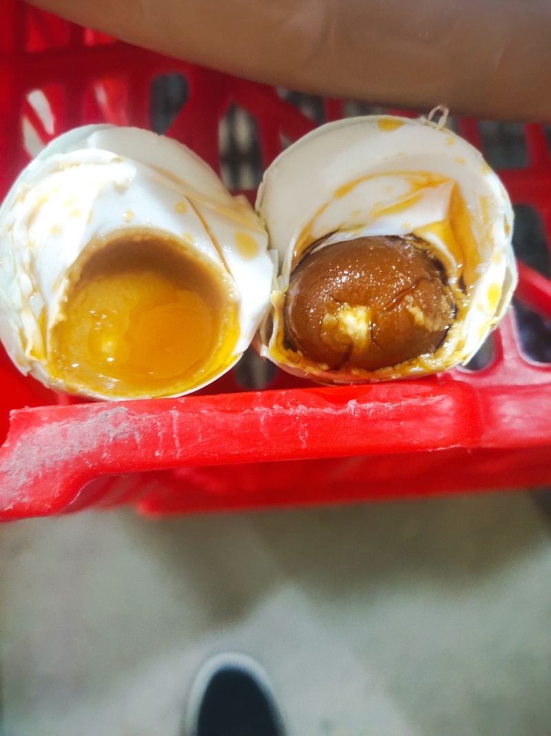 【推荐】原生态蟹黄咸鸭蛋/工厂直发/视频看货/欢迎咨询