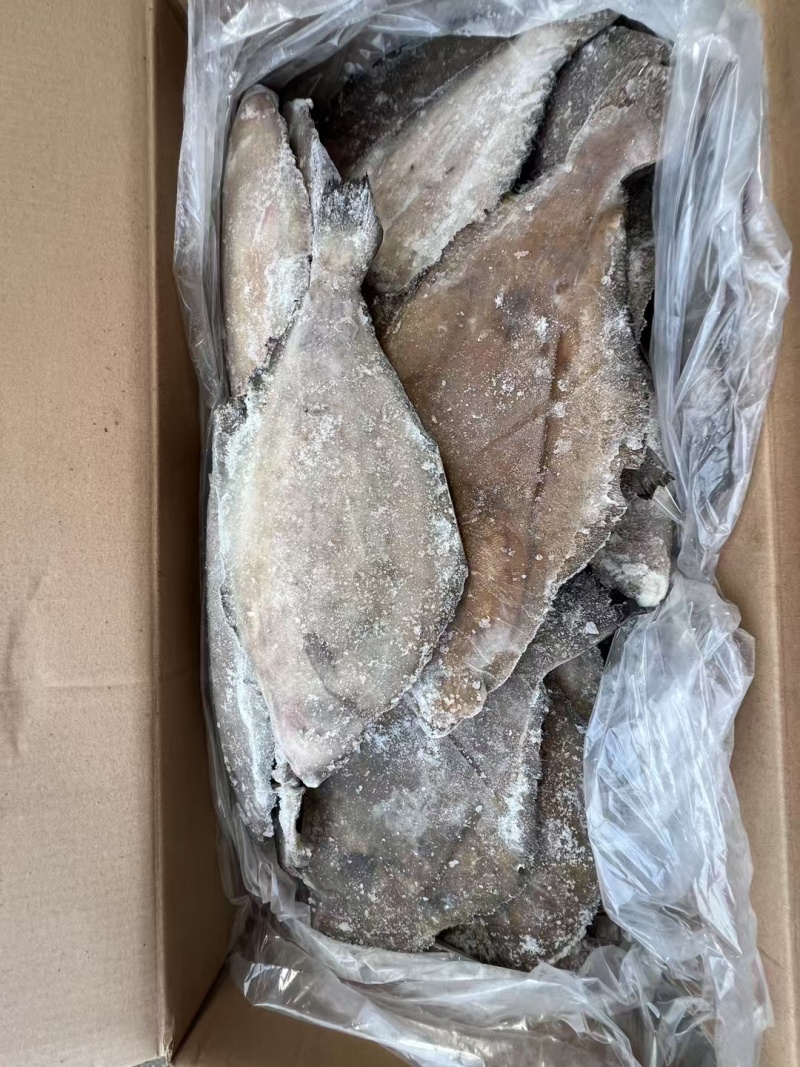山东威海油鲽鱼（高性价比），肉质细腻，鲜香美味。餐饮摆盘