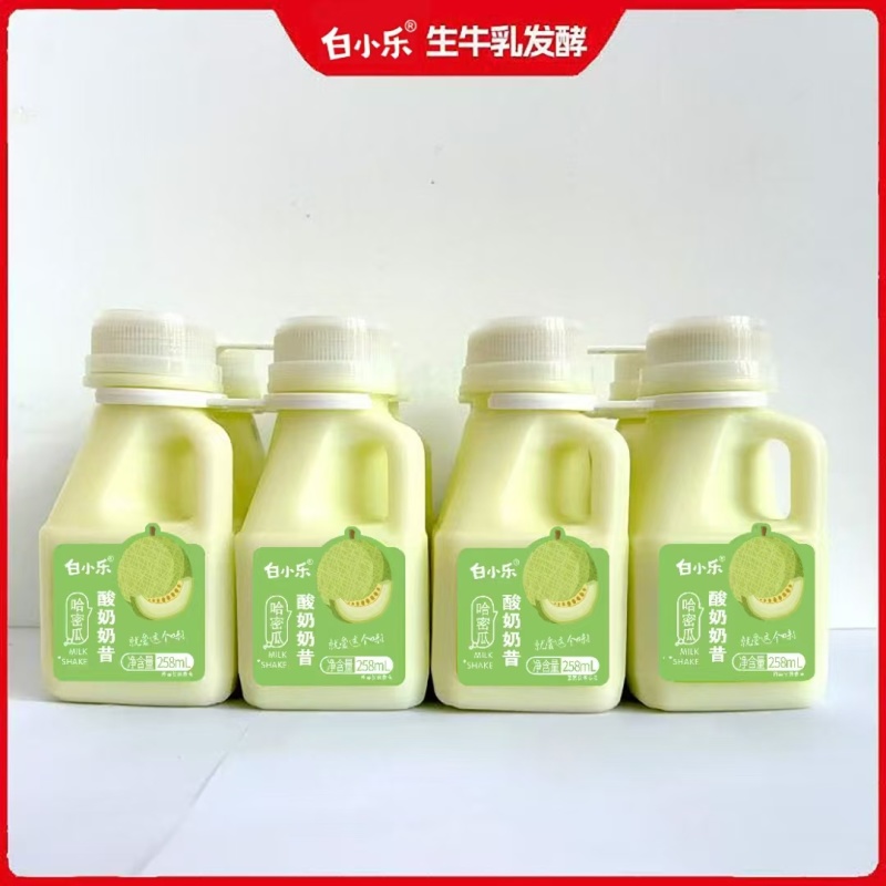 白小乐酸奶奶昔