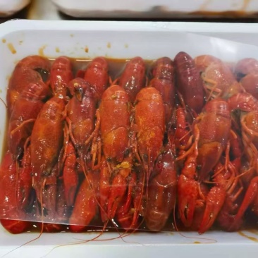 麻辣小龙虾4-6的，加热即食，清水油炸小龙虾，货源充足。