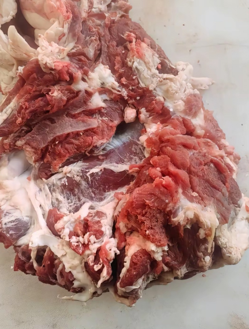 内蒙精品羊肉，货源充足，内蒙产地直发，诚信经营，欢迎来电