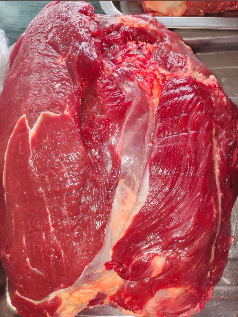 内蒙精品羊肉，货源充足，内蒙产地直发，诚信经营，欢迎来电