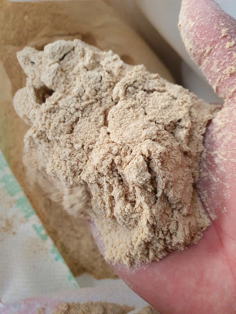 大豆胚芽粉育肥饲料，饲料原量大从优，质量保证，视频看货