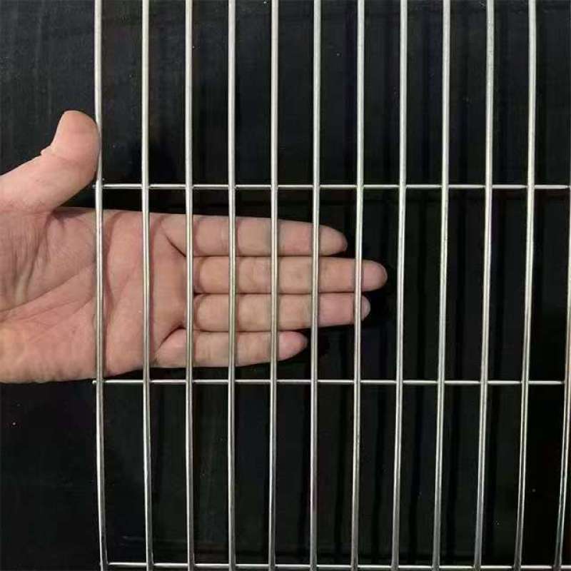 镀锌网片养殖铁丝网鸽笼狗笼网片长孔底网网格片加粗防护网定