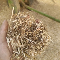 黄豆秸秆粉碎料，无土无膜无霉变，干黄豆秸秆的营养成分丰富