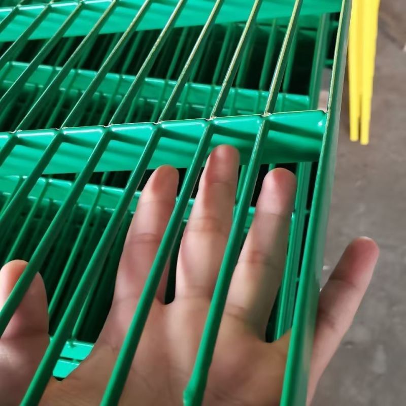 鸽舍扁铁地网钢格栅板鸽棚狗笼踩人地网自建鸽棚地网镀锌漏粪