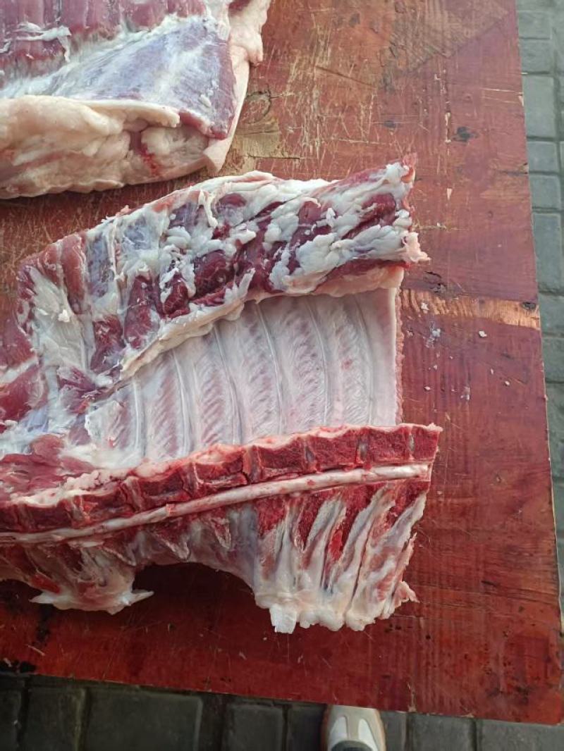 精品猪排骨大量供应，新鲜宰杀，货源充足，冷链包邮发