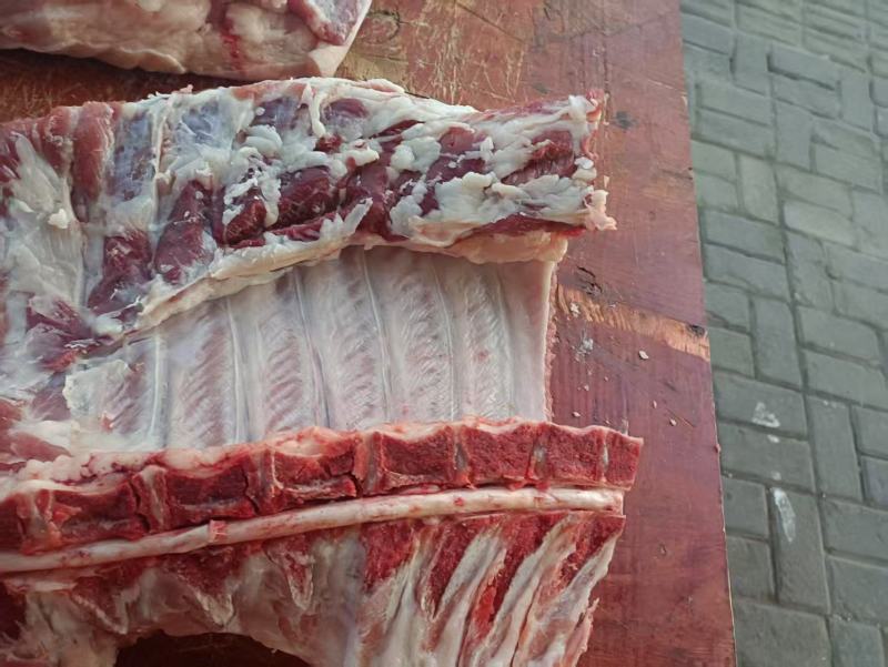 精品猪排骨大量供应，新鲜宰杀，货源充足，冷链包邮发