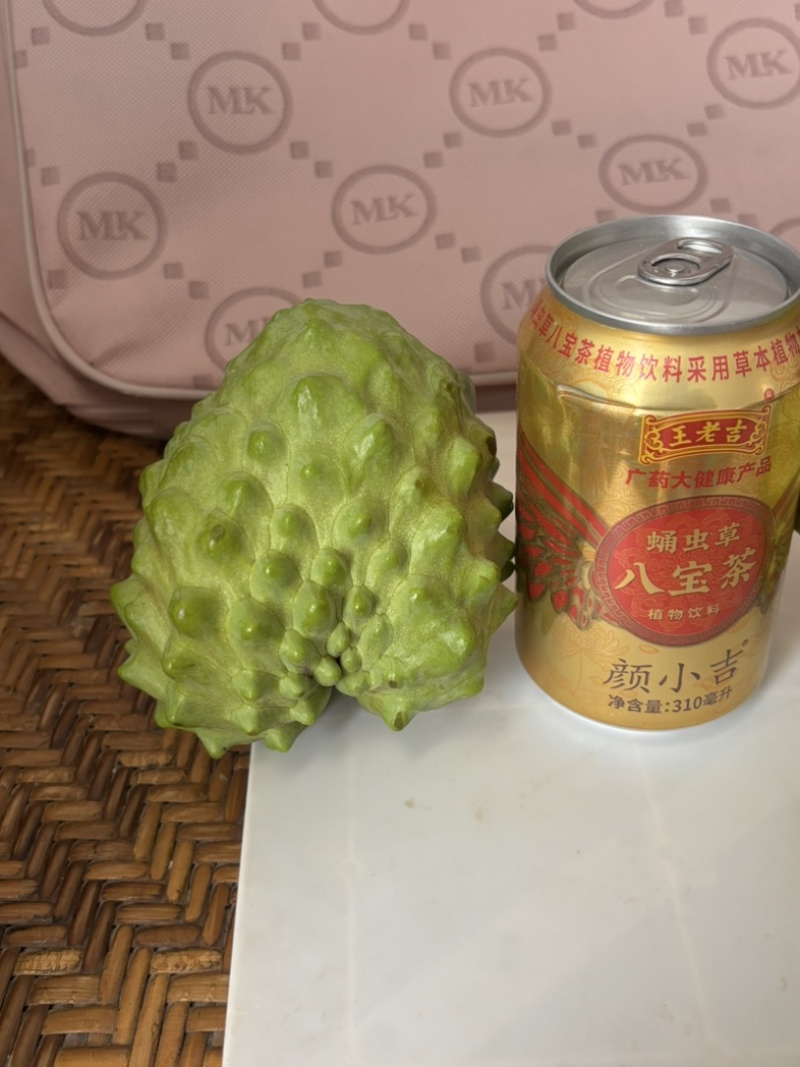 正宗云南凤梨牛奶释迦果