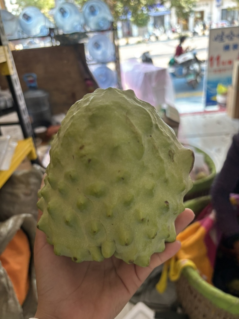 正宗云南凤梨牛奶释迦果
