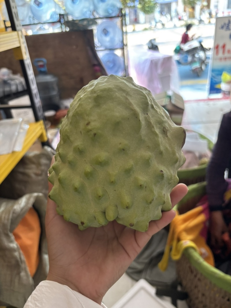 正宗云南凤梨牛奶释迦果