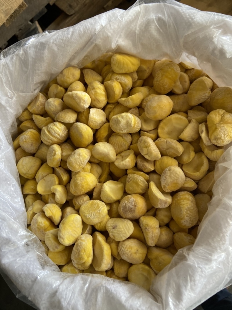 机剥金黄栗仁