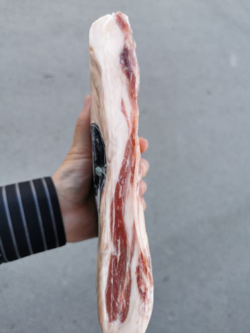 原切安格斯谷饲肥牛价格美丽，工厂直销