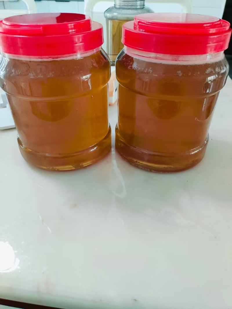 土蜂蜜波美度达到41点蜂蜜含糖量达到80%含水17%