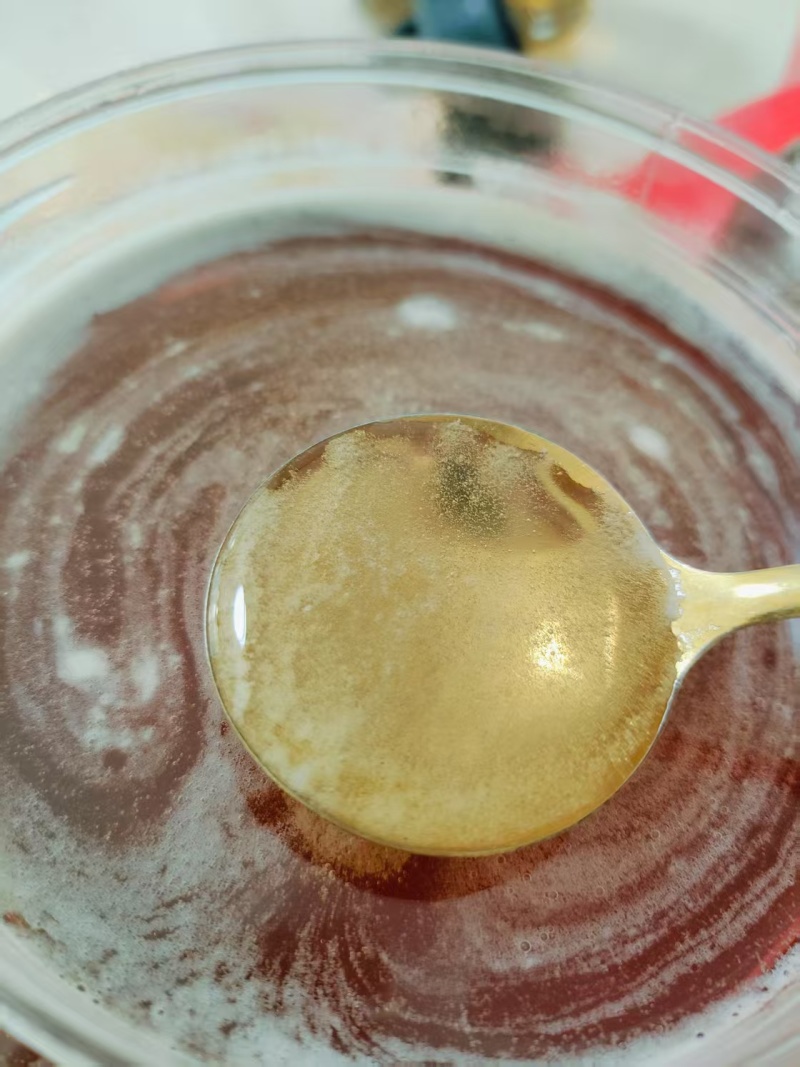 土蜂蜜波美度达到41点蜂蜜含糖量达到80%含水17%