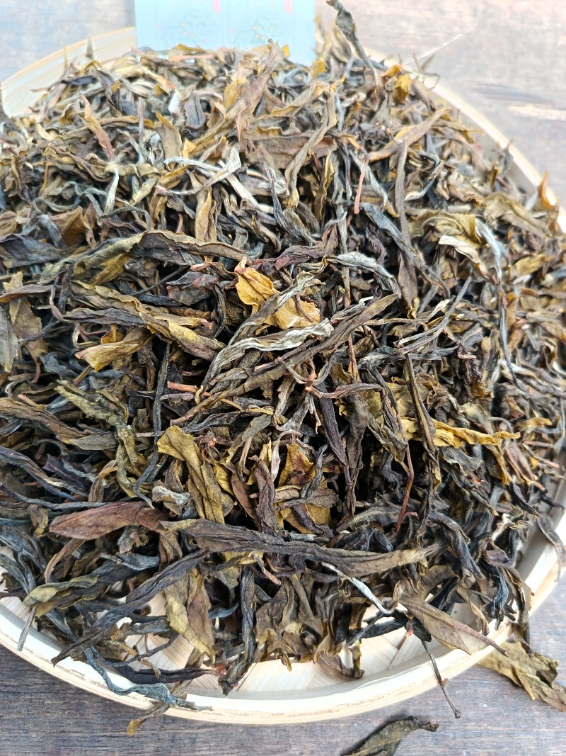 云南临沧百年古树茶纯散料