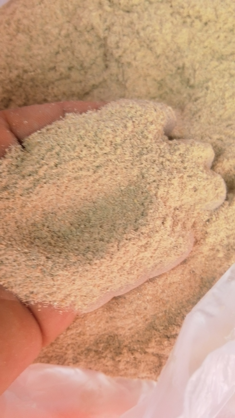 大量松木粉量大从优货源充足品质保证