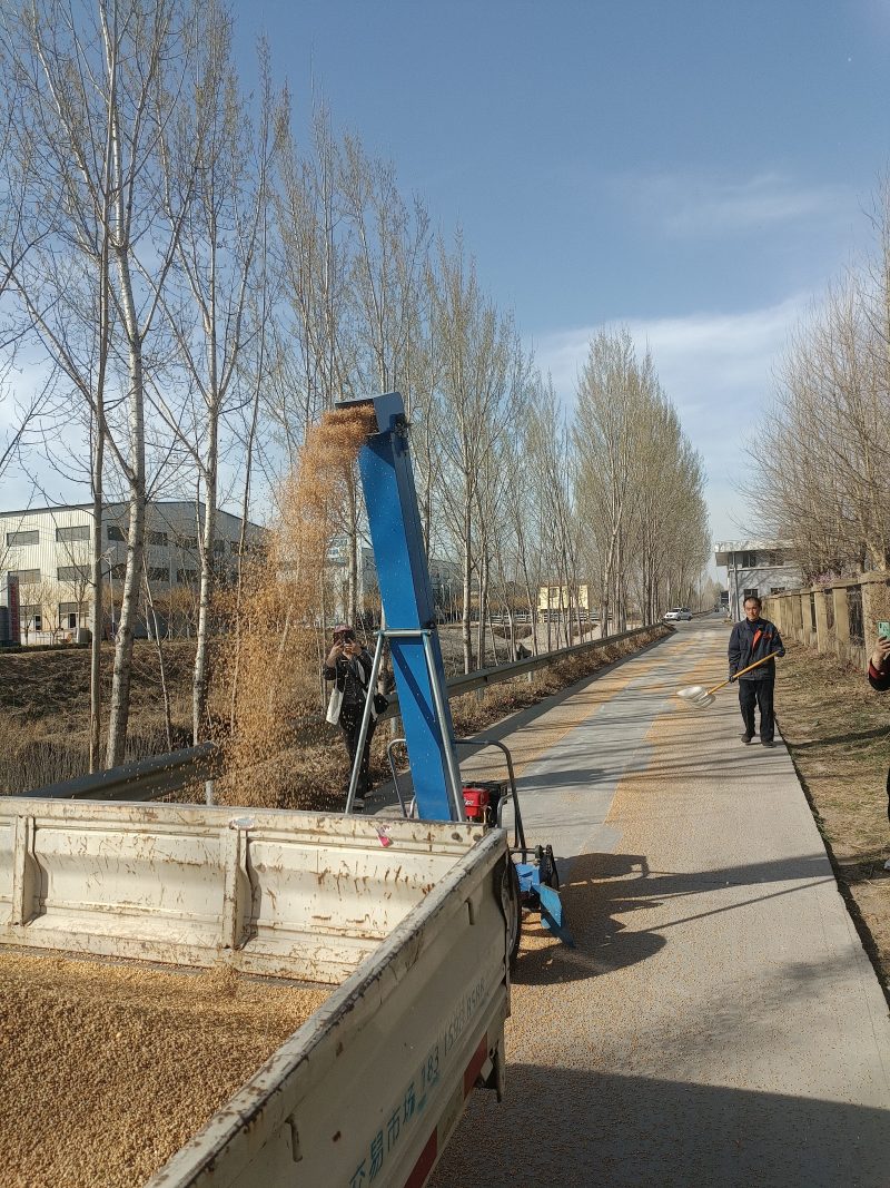 马路收粮机免安装车载马路收粮机