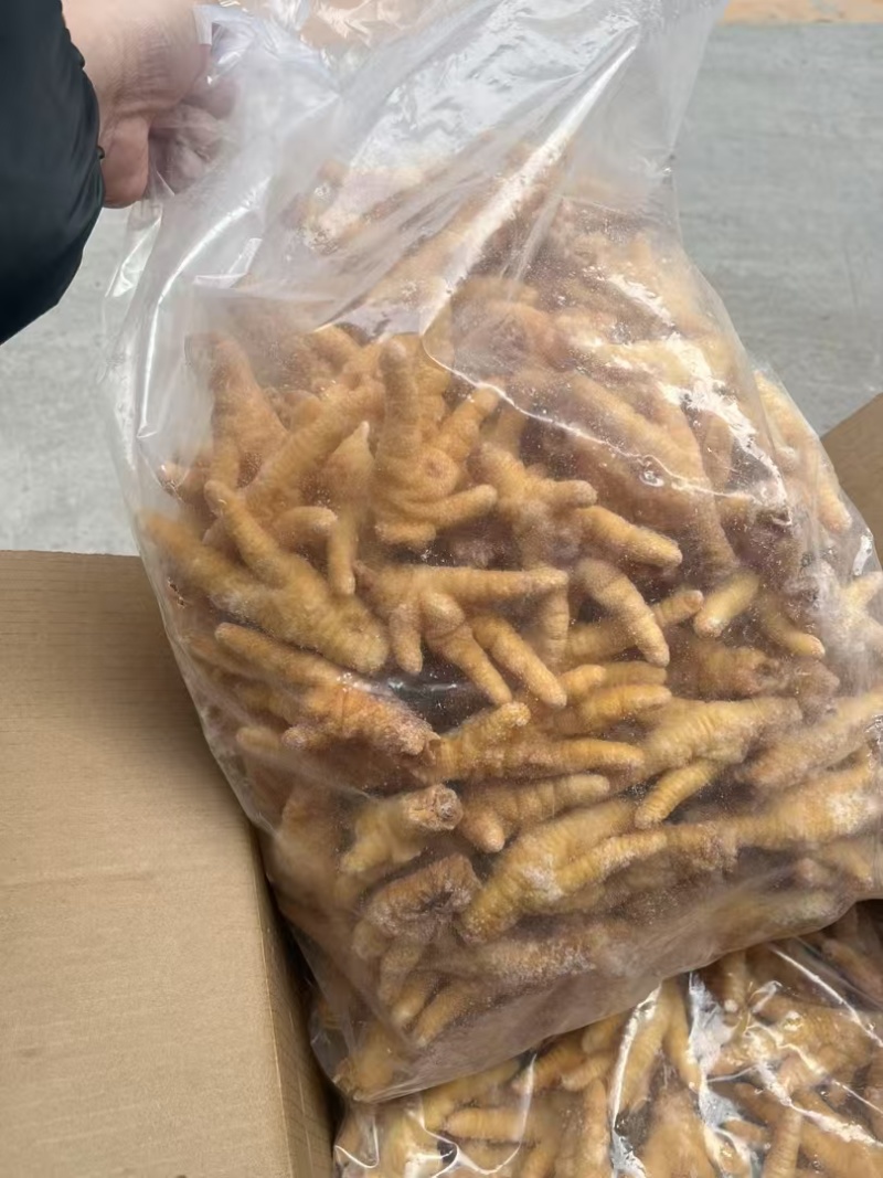 黄金凤爪胜宇中号，35-45克，用多少取取多少，极速保鲜