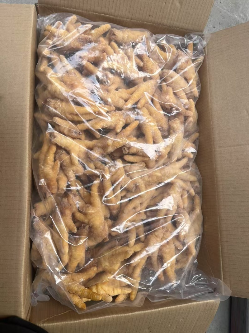 黄金凤爪胜宇中号，35-45克，用多少取取多少，极速保鲜