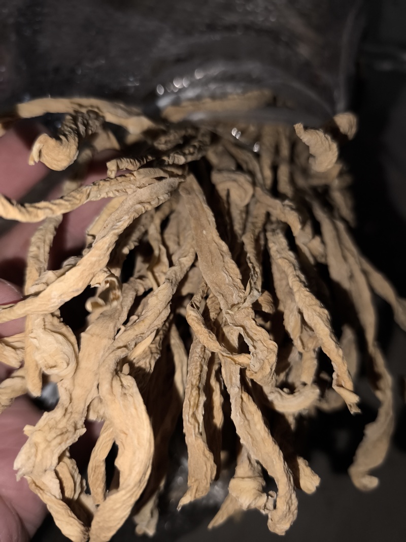 萝卜干，东北货，五把刀的，工厂改行，处理3吨，有需要的低