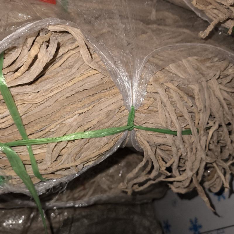 萝卜干，东北货，五把刀的，工厂改行，处理3吨，有需要的低