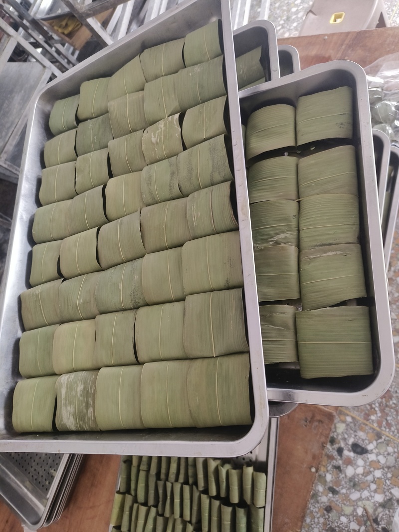 艾叶粑水蜜花粑湖南邵阳隆回水蜜花粑粑特产艾叶粑红糖芝麻豆