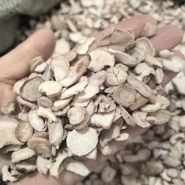 白芍无硫白芍不规则片安徽产地货源多种规格七彩百草